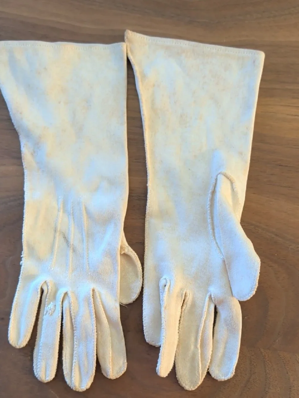 Women's Cream Suede Gloves